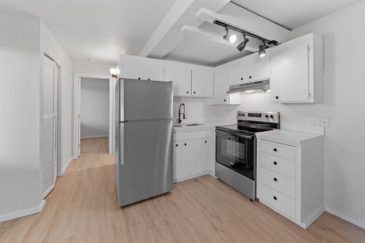 Primary Photo - 7318 35th Ave NE