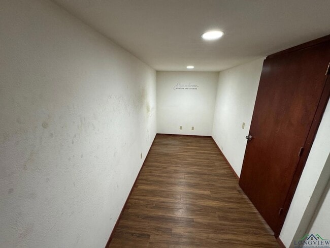 Foto del edificio - 268 Joy Ln