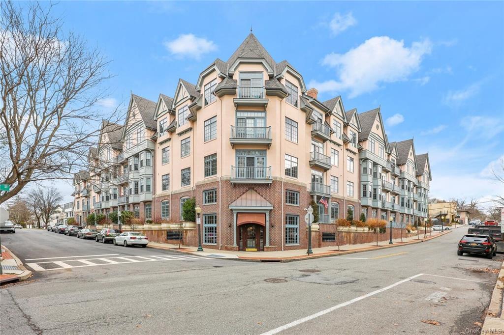 Primary Photo - 55 1st St