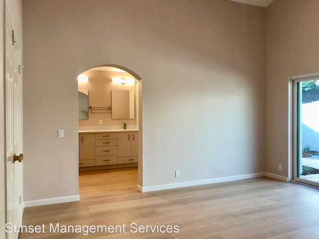 Building Photo - 3 br, 2 bath House - 3868 Via Las Brisas