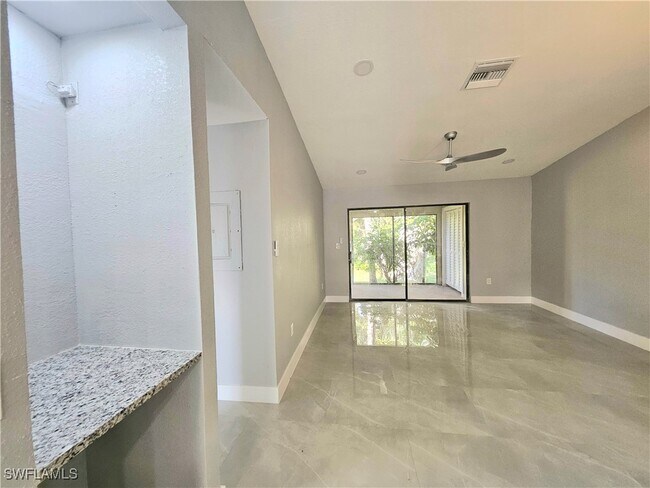 Foto del edificio - 17754 Port Boca Ct