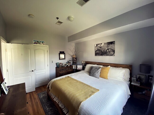 Building Photo - 109 Jackson St