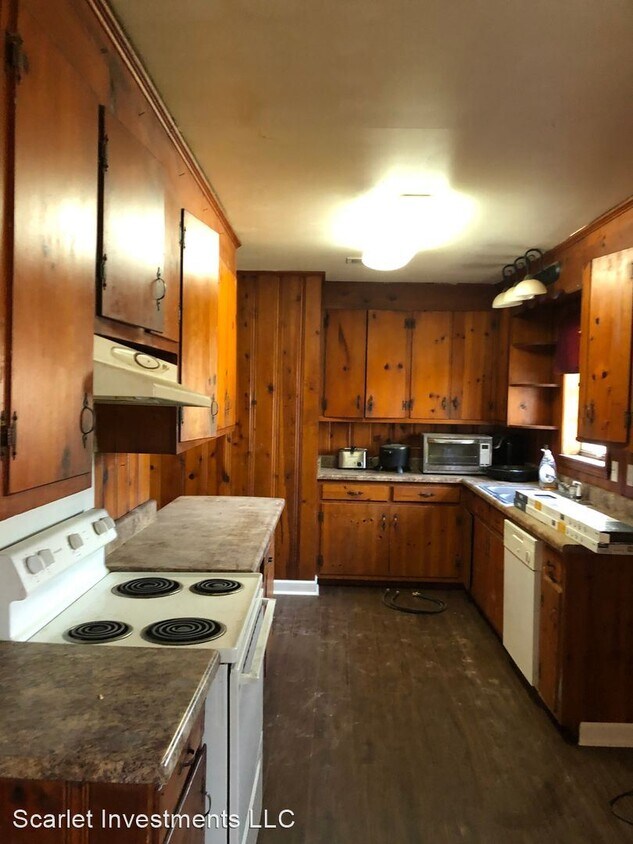 Foto del edificio - 3 br, 1 bath House - 950 Flag Lake Rd