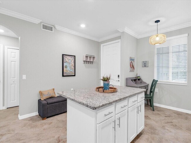 Foto del edificio - 14081 Heritage Landing Blvd