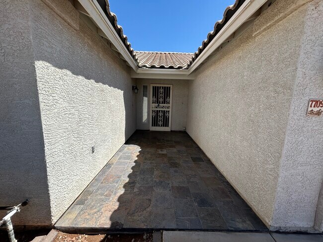 Foto del edificio - 7709 W Wahalla Ln