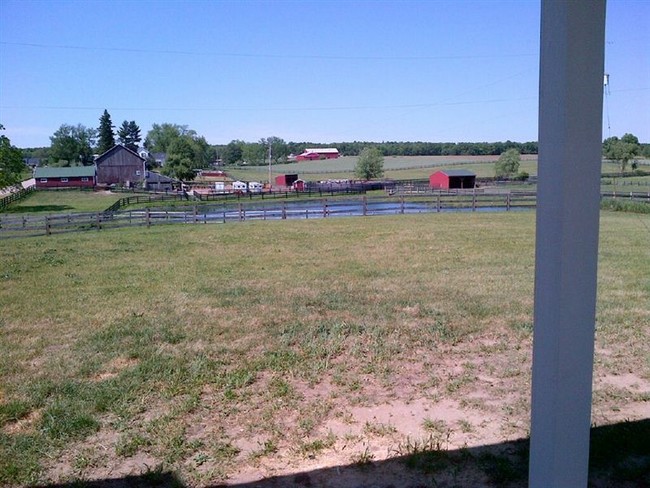 Building Photo - 1 br, 1 bath Duplex - 4321 Maute Rd Baseme...