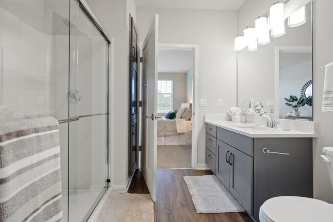 Seasons at River View Bathroom - Seasons at River View