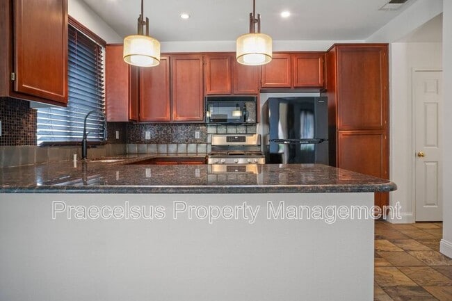 Building Photo - 2374 Calle Torreno