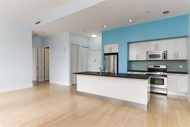 Building Photo - 4 Beacon Way