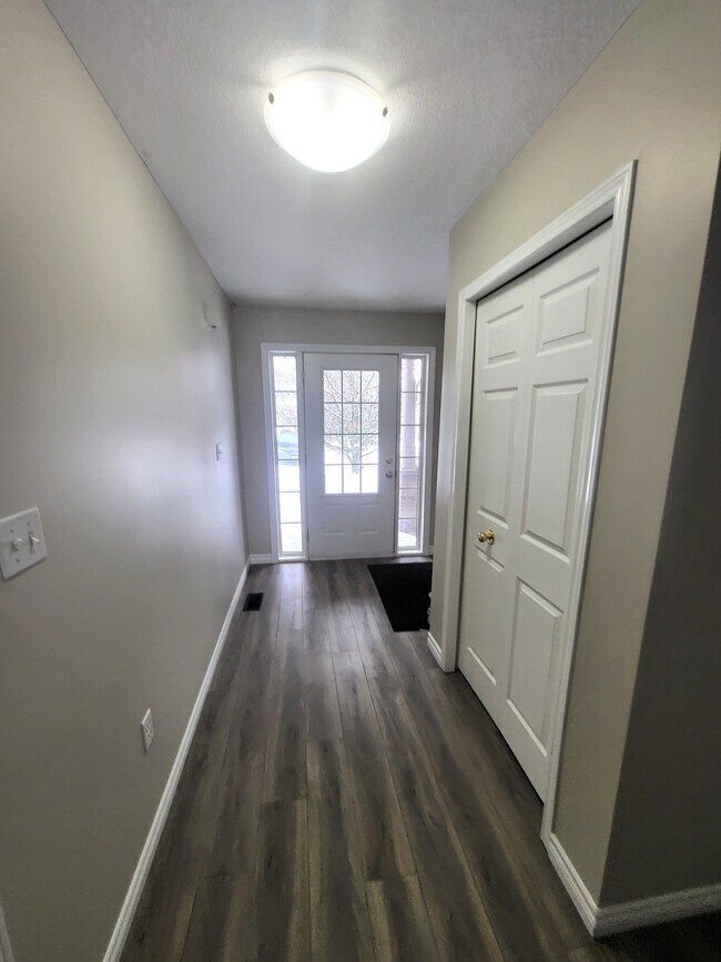 Photo du bâtiment - 85-J85 Bankside Dr