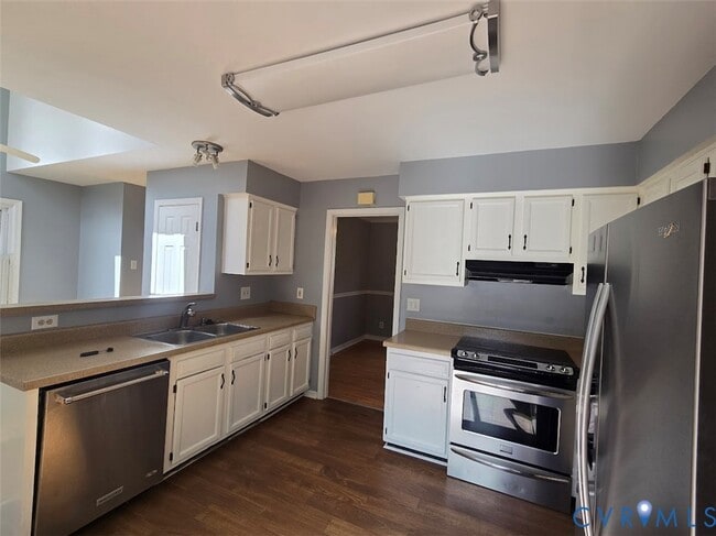 Foto del edificio - 4905 Merlin Ln
