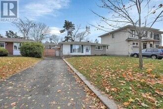 Building Photo - 2518 Thorson Ave