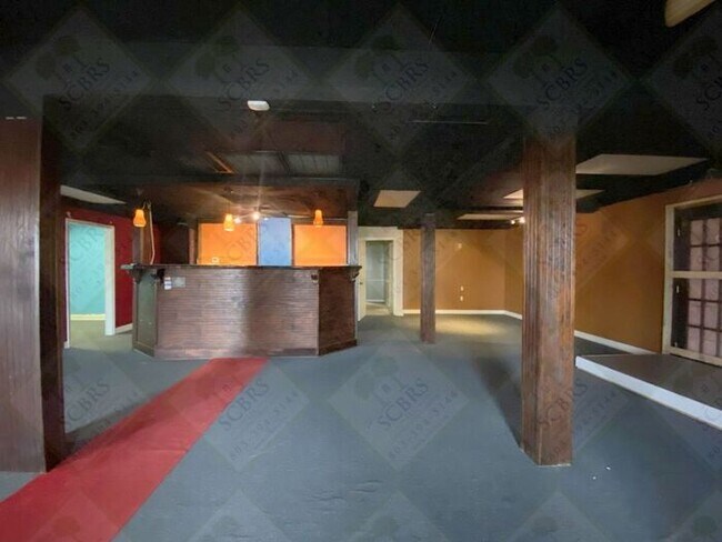 Building Photo - 2229 Decker Blvd UNIT A (COMMERCIAL SPACE)