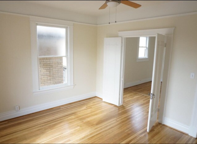 Foto del edificio - 217 W Washington Ave