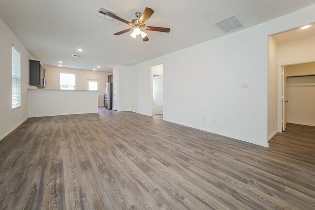 Building Photo - 16630 Spirit St