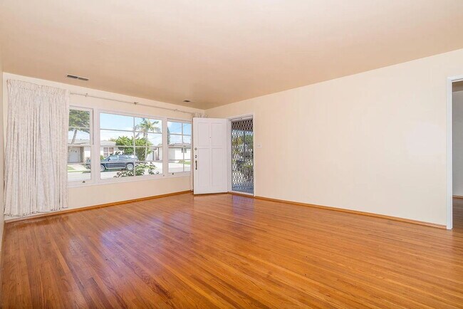 Foto del edificio - 4988 63rd St