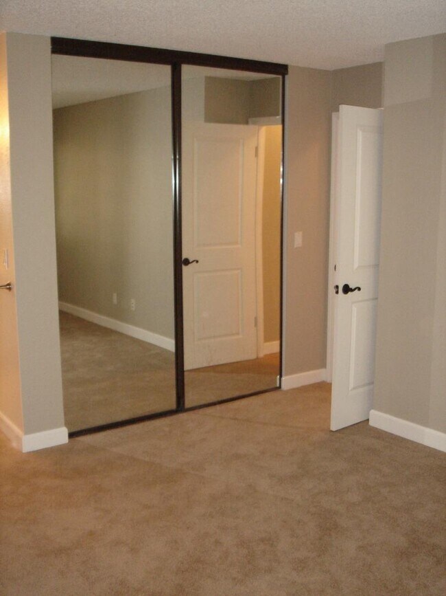 Foto del edificio - 5695 Makati Cir