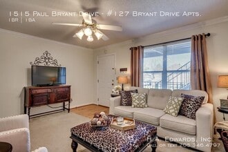 Building Photo - 1515 Paul Bryant Dr
