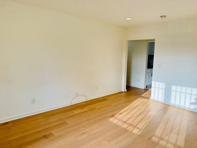 Building Photo - 3418 Cimarron St