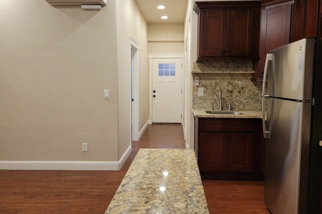 Building Photo - 15895 La Mirada Ct