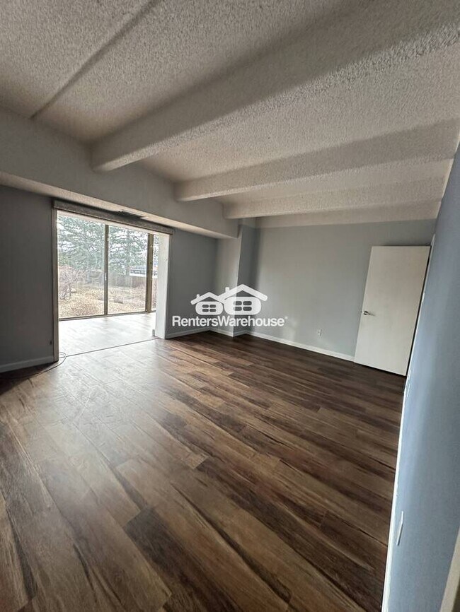 Foto del edificio - 7877 E Mississippi Ave