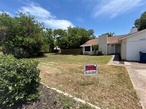 Building Photo - 11701 Rustic Rock Dr