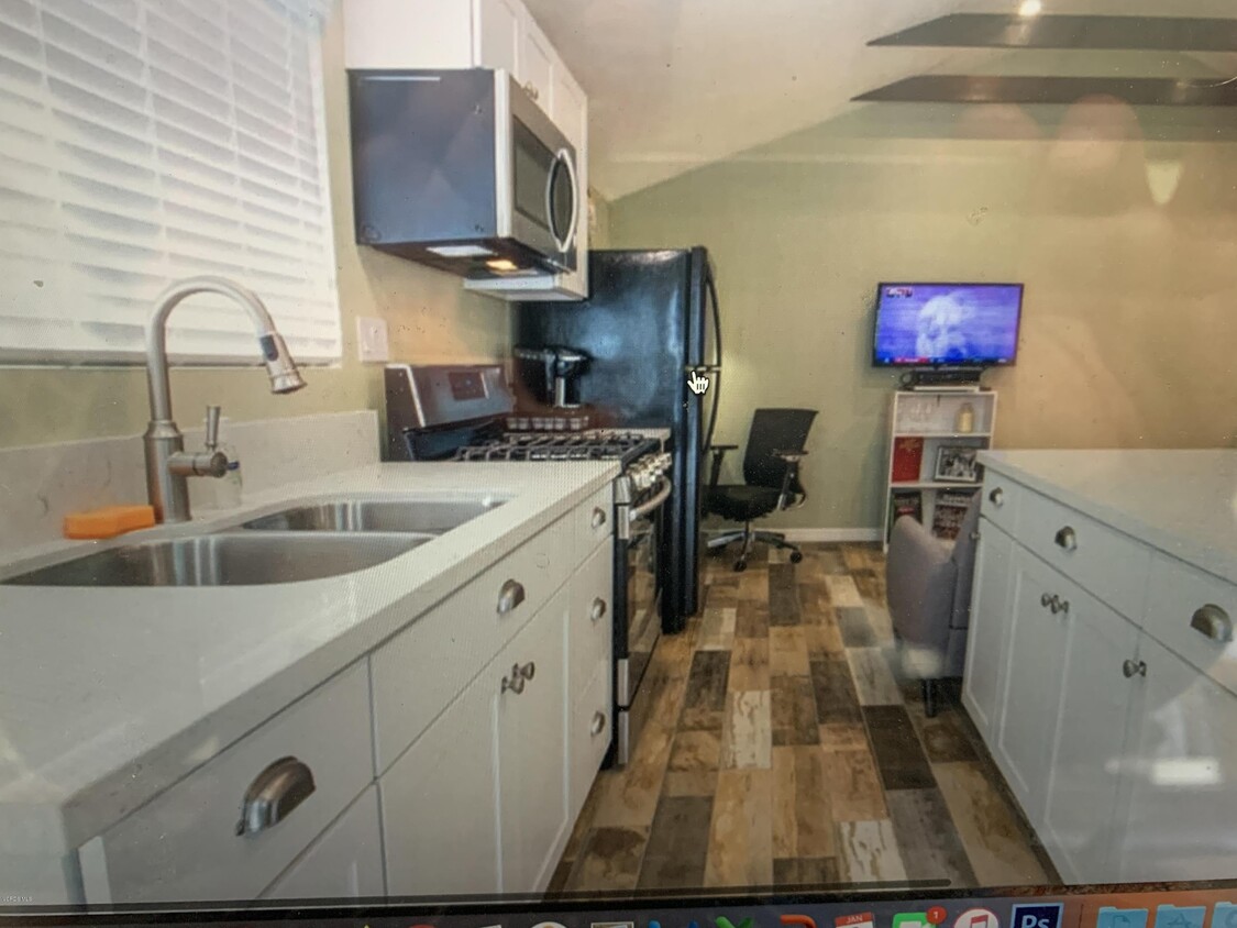 Foto principal - 114 S Regal Ave