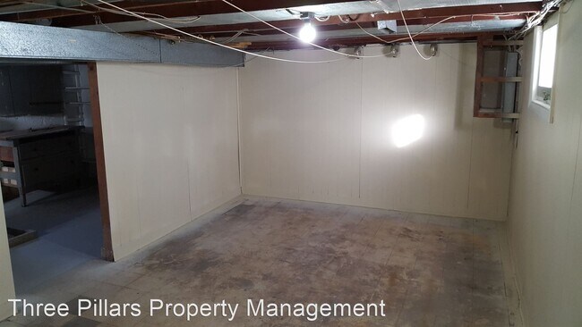 Building Photo - 2 br, 1 bath House - 607 10th Ave. SW