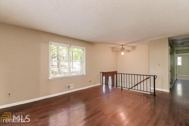 Building Photo - 4 br, 2 bath House - 410 Killian Hill Rd