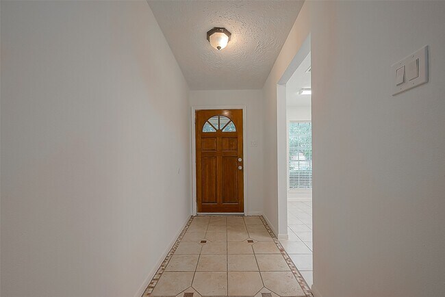 Foto del edificio - 4431 Duesenberg Dr