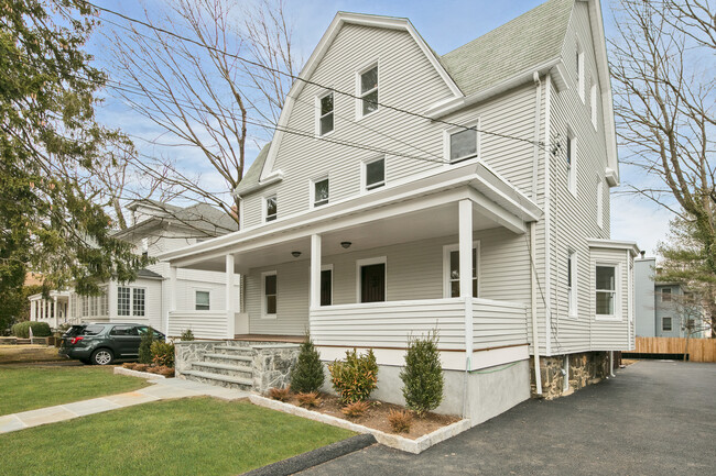 Building Photo - 49 Palisade Rd