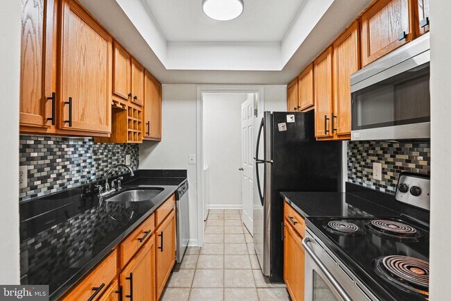 Foto del edificio - 14905 Rydell Rd