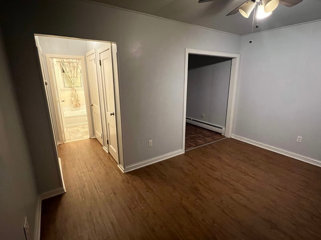 Living Room looking into hallway - 28 Degraw Ave