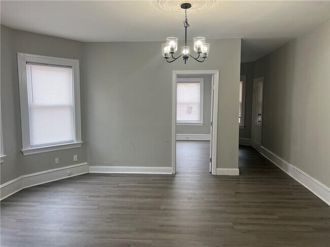 Building Photo - 645 Cranston St