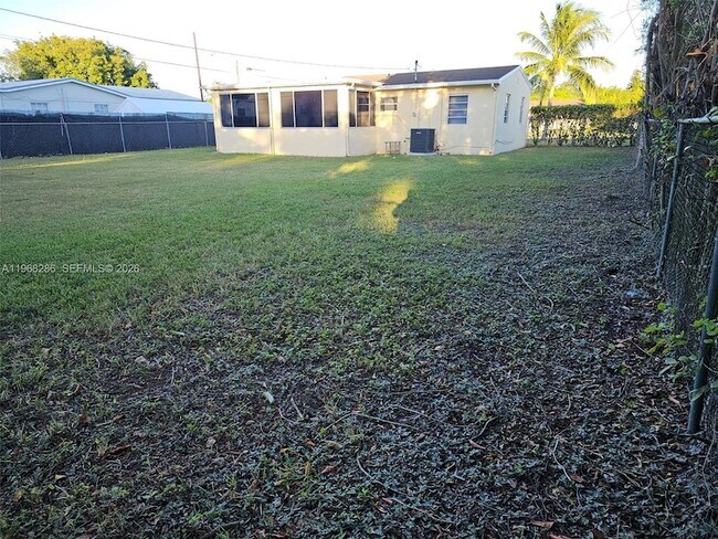 Foto del edificio - 1000 NE 13th Ave