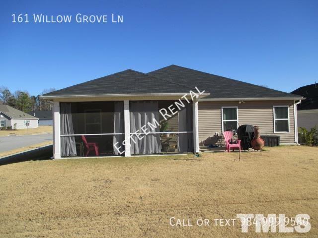 Foto del edificio - 161 Willow Grove Ln