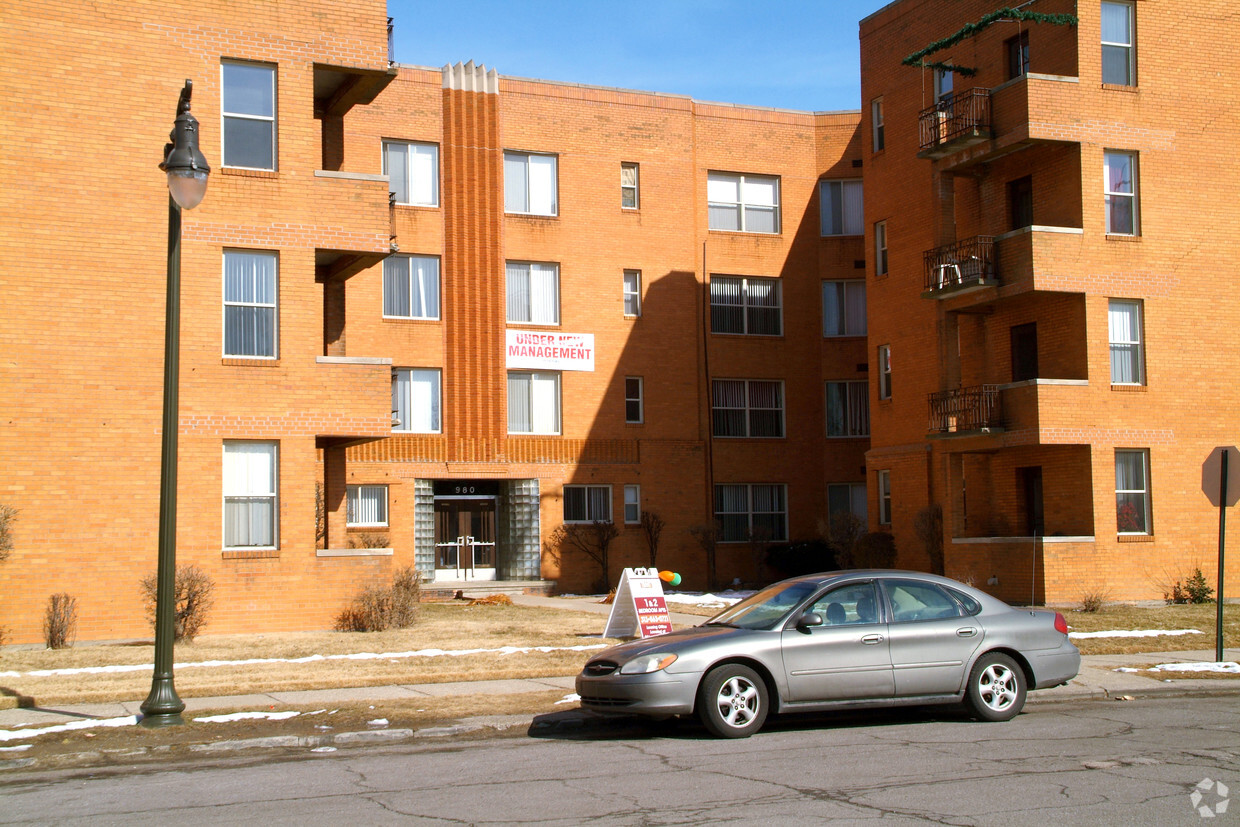 Foto del edificio - Park Central Apartments