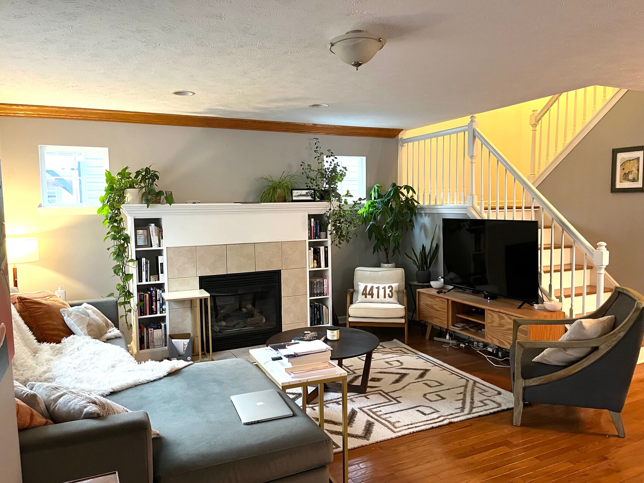 2477 W 5th St Cleveland, OH 44113 – photo 4