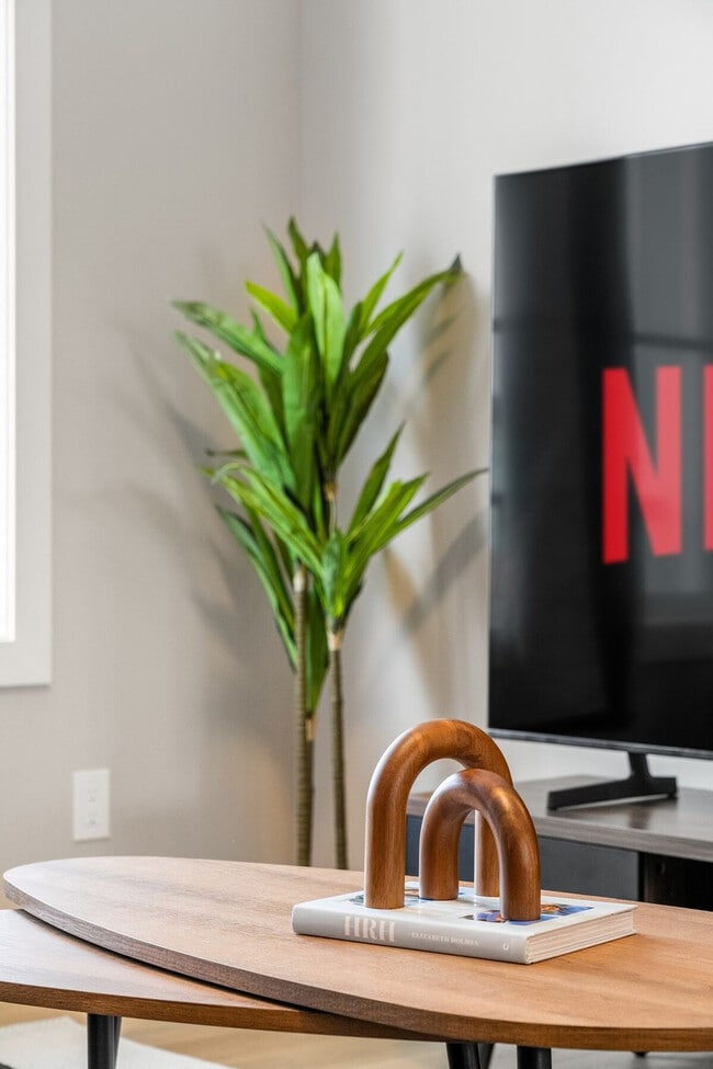 Photo du bâtiment - 315 Sora Blvd. SE