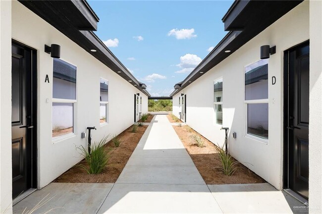 Building Photo - 19 S 25th St