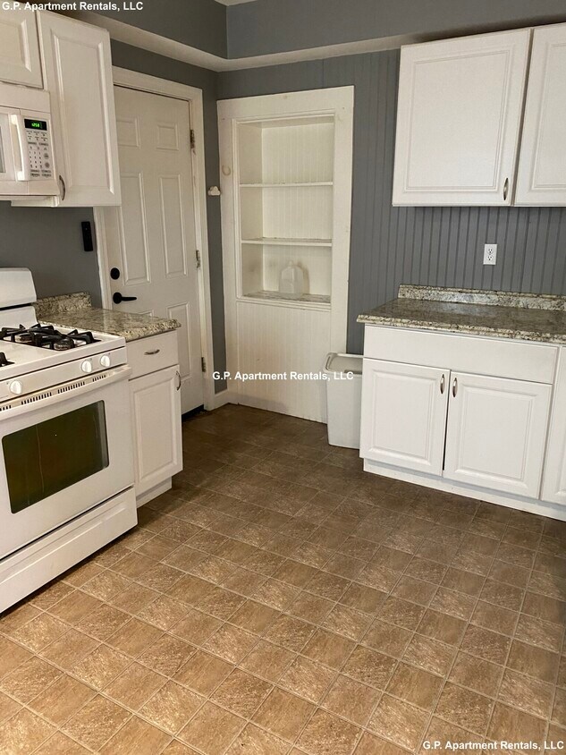 138 Vernal St, Everett, MA 02149 Condo for Rent in Everett, MA