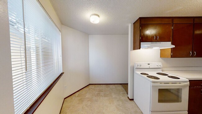 2 bed apt - Washington Terrace