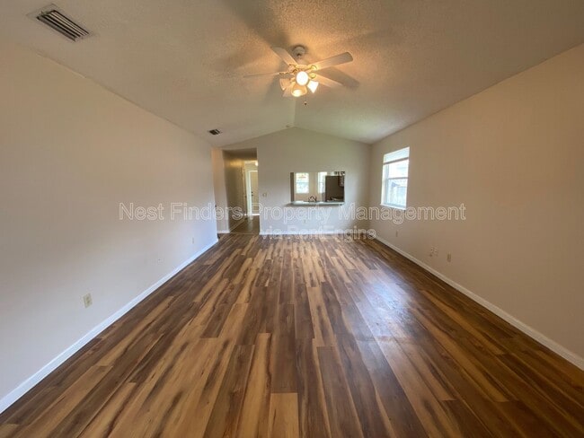 Building Photo - 2641 Sam Houston Pl