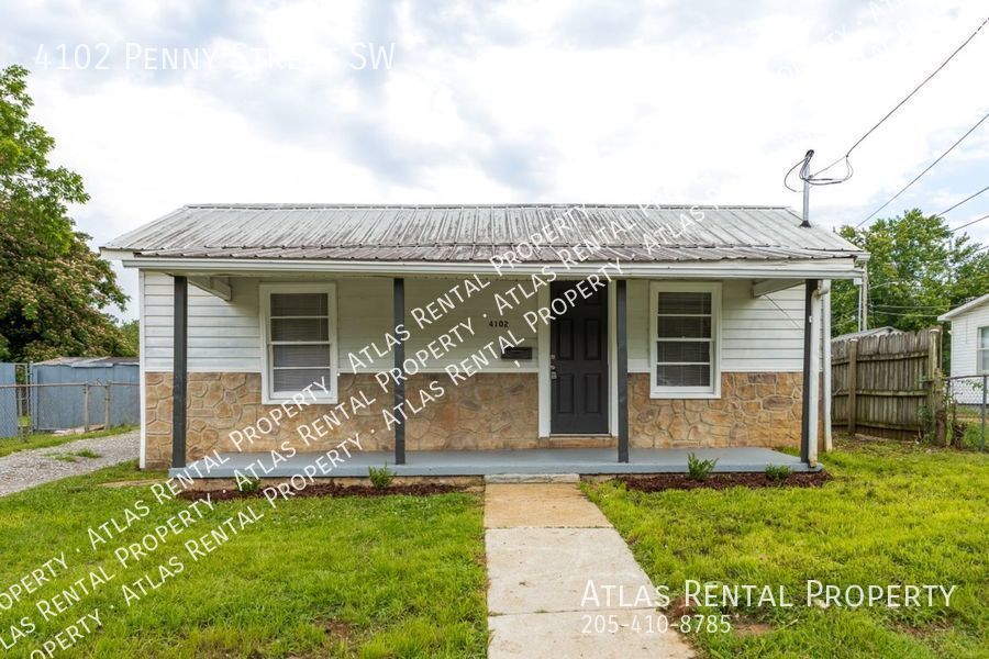 Primary Photo - 4102 Penny Street SW Huntsville, AL 35805