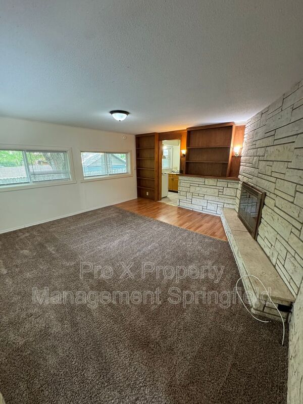 Foto del edificio - 2533 E Cherry St