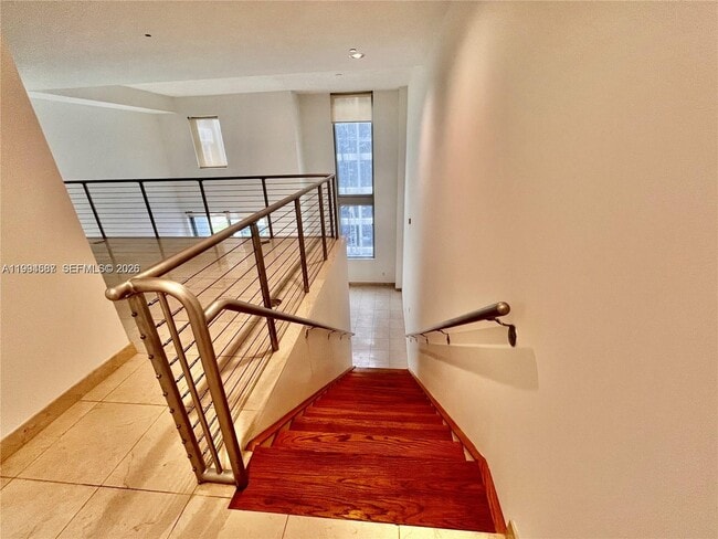 Building Photo - 1060 Brickell Ave