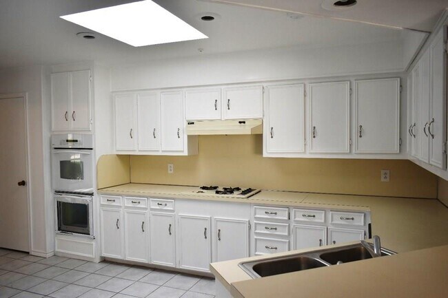 Foto del edificio - 1707 Chestnut Hill Ln