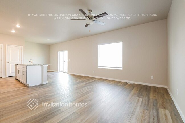 Foto del edificio - 7215 Dolores Ave