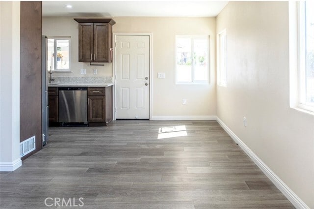 Building Photo - 6781 Jacaranda Ave