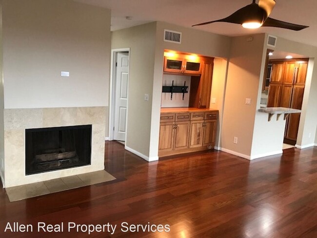 Building Photo - 2 br, 2.5 bath House - 13078 Camino Del Rocio
